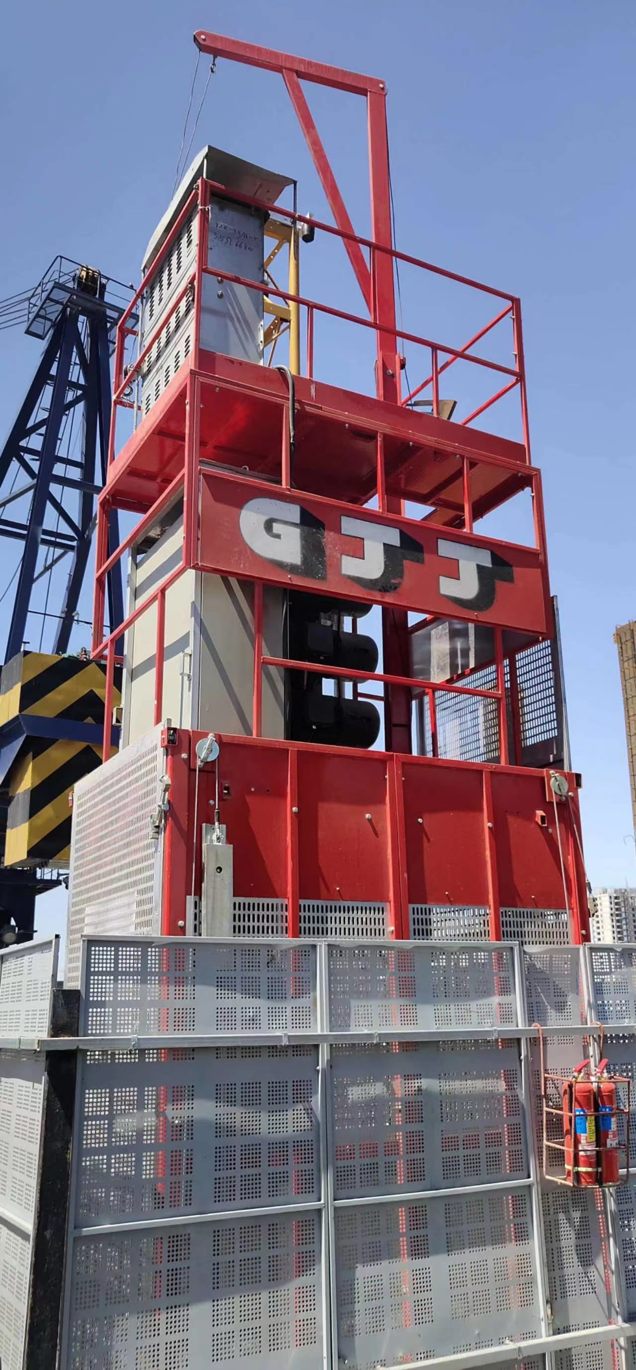 Used GJJ Hoist